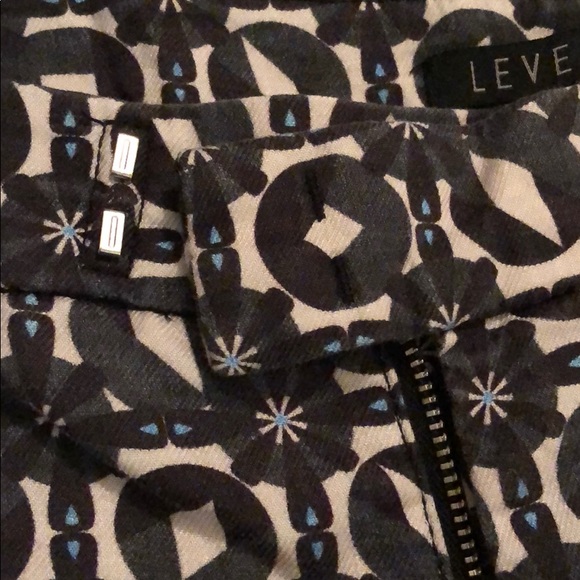 Multi colored shorts - Picture 4 of 5